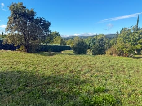 Terrain à Brue-Auriac