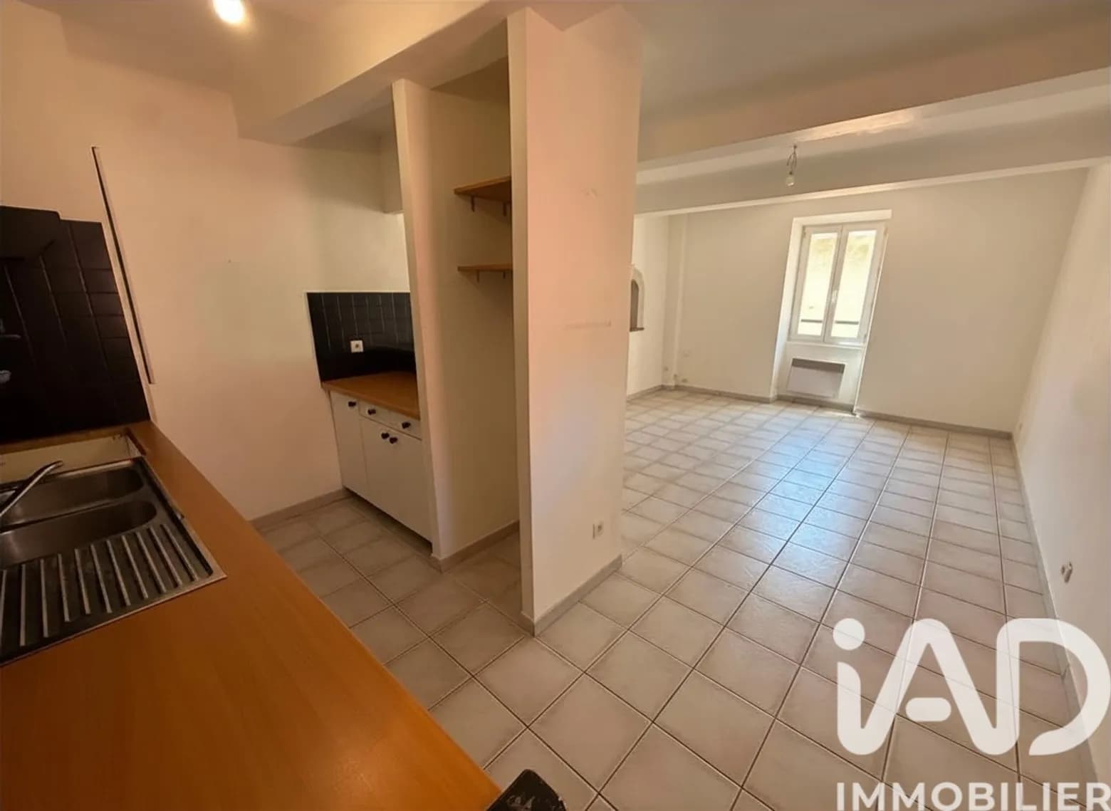 Appartement à Saint-Zacharie - Miniature 5